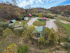 Exterior - Cozy Cabin (Somerset)