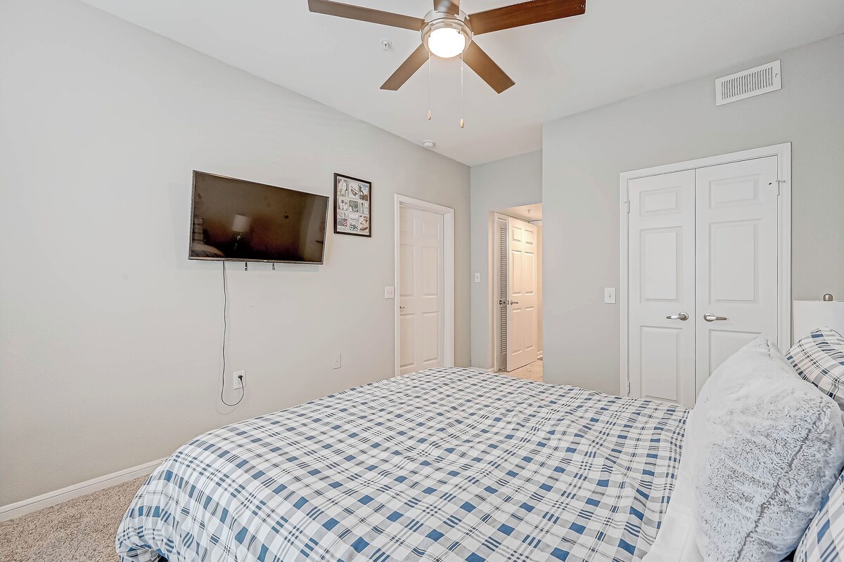 Photo 18 of Modern Furnished Apartment in Houston with Parking and Fast Wi-Fi