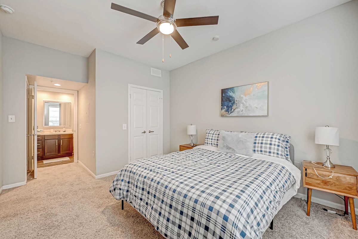 Photo 5 of Modern Furnished Apartment in Houston with Parking and Fast Wi-Fi