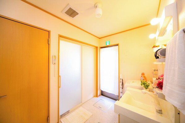 미분류 이미지, 1/14장, 버튼