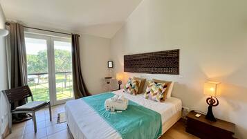 2 bedrooms, bed sheets