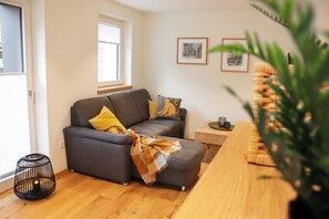 TV - Old stable - left. Rural. Terrace. With charm. (Schüttorf/Ohne)