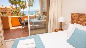 3 makuuhuonetta, silitysrauta/-lauta, ilmainen Wi-Fi, vuodevaatteet