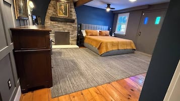 4 bedrooms, WiFi, bed sheets