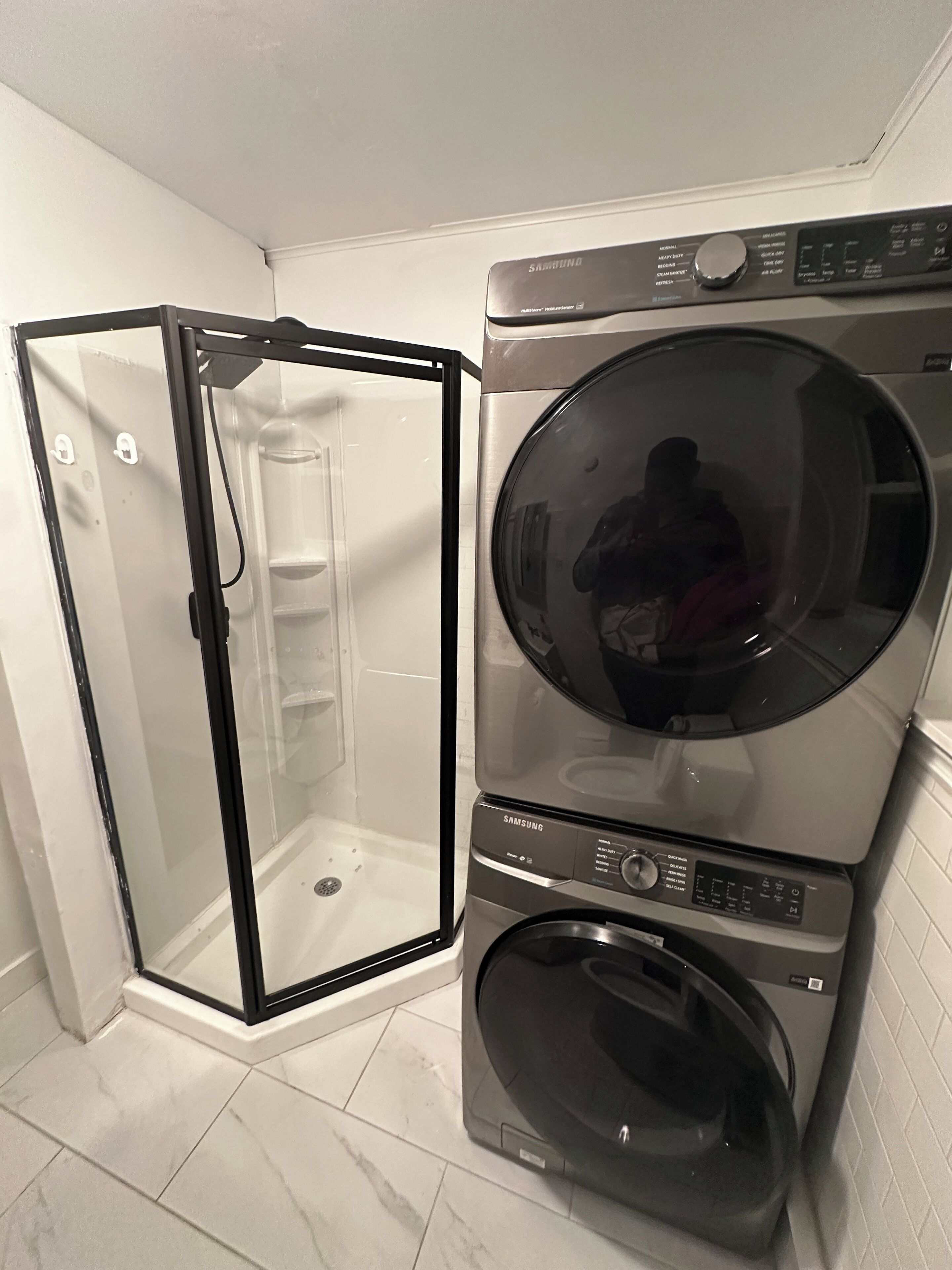 Towels, soap, shampoo, toilet paper