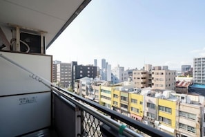 Room - Megadome West (Osaka)