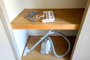 Miscellaneous - Megadome West (Osaka)