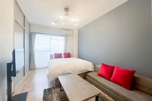 Room - Megadome West (Osaka)