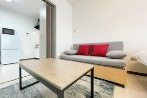 Room - Megadome West (Osaka)