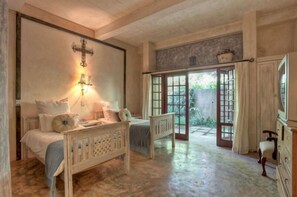 Junior Room | Iron/ironing board, free WiFi