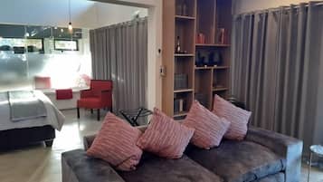 Superior Suite, Mountain View | 1 bedroom, iron/ironing board, free WiFi