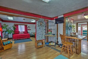 2 sovrum, strykjärn/strykbräda, wi-fi och sängkläder