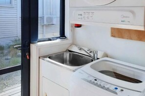 Room - Twin Stars (Lake Tekapo)