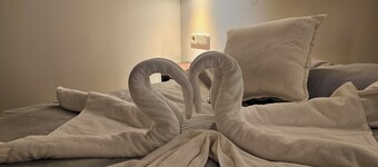 Ground Floor. House, apartment of 100 m. in the center of Pedraza, without stairs