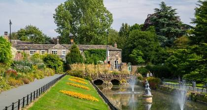 2 bed/ 2 bath apartment in Roundhay