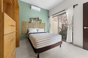 House, 4 Bedrooms, Lake View | 4 bedrooms, free WiFi - Casa Familiar Alberca vista al lago 4 RC (Jojutla)