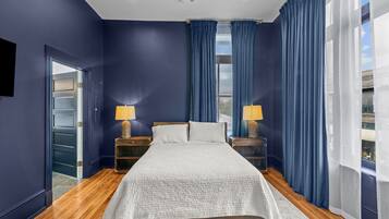 1 soverom, strykejern/-brett og sengetøy