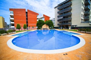 Pool - MALDIVAS III Complex (La Pineda)