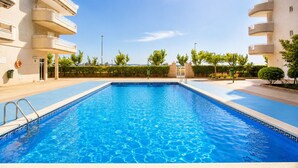 Pool - MARE INTERNUM II (La Pineda)