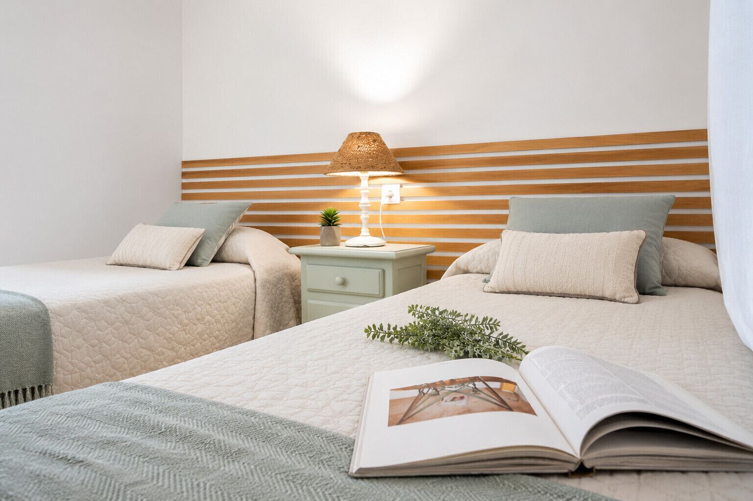 2 habitaciones, tabla de planchar con plancha y wifi gratis 