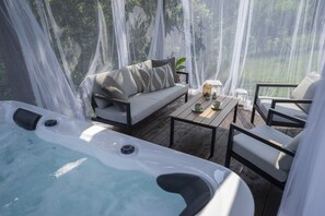 Outdoor spabad