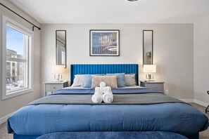 4 Schlafzimmer, Schreibtisch, Bügeleisen/Bügelbrett, Reisekinderbett