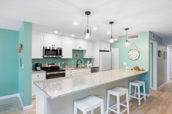 Fridge, microwave, oven, stovetop