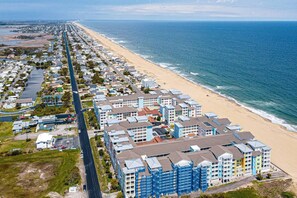 Exterior - New! 3Bd 3Bth Oceanfront / Pool / Gym / Beach (Virginia Beach)