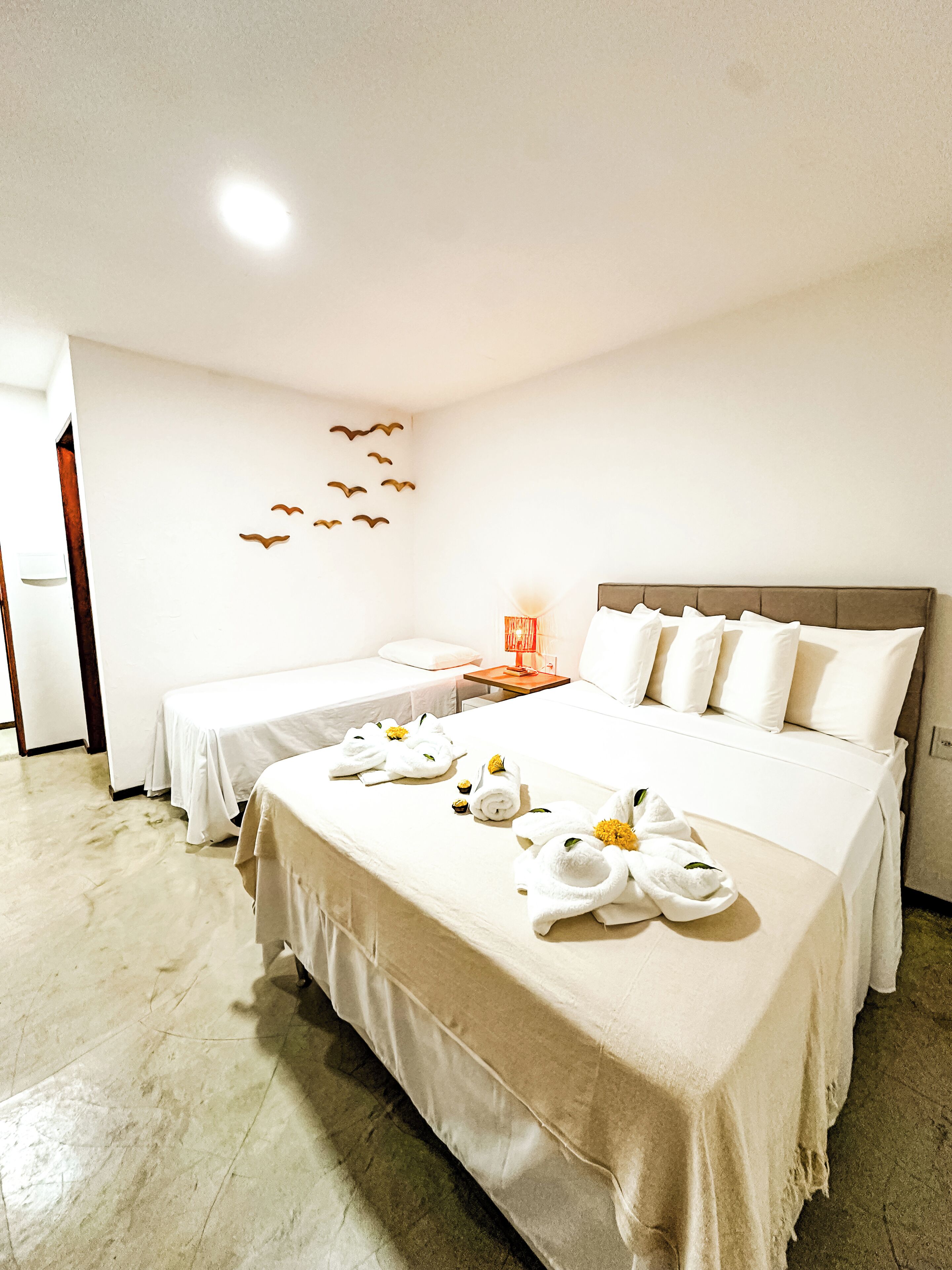 Wifi gratis y ropa de cama 