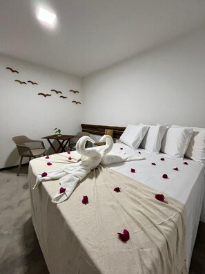 免费 WiFi、床单