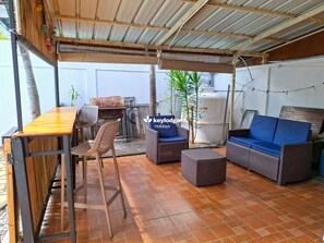 Outdoor dining - Mango Tree Villa – swimming pool Villa - Cap-Malheureux (Cap Malheureux)