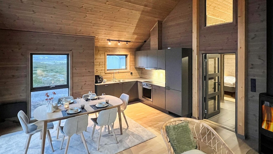 6 Person Holiday Home in Averoya