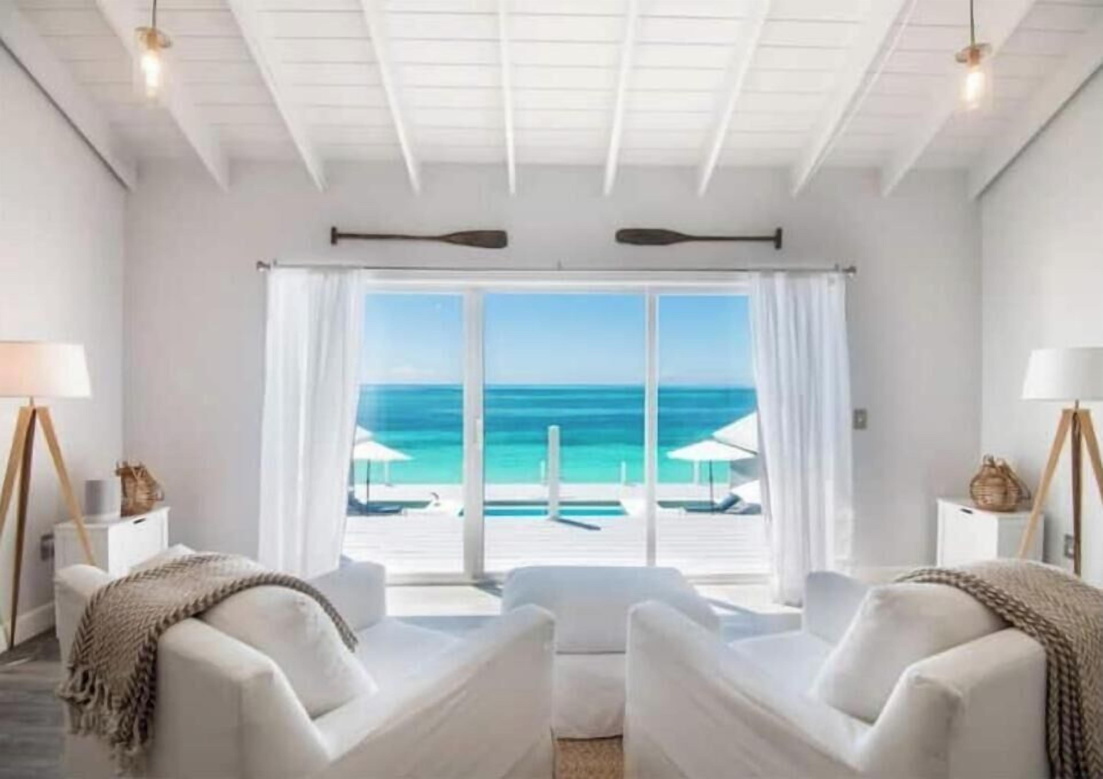 7 dormitorios, caja fuerte, tabla de planchar con plancha