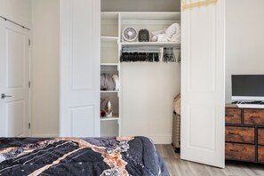 1 chambre, fer et planche à repasser, Wi-Fi, draps fournis