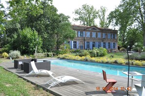 Pool - Pleasant furnished house of 157 m2 in a private park of 5ha suburb of Toulouse (Plaisance-du-Touch)