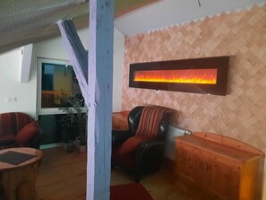 Interior - Between the North Sea and Baltic Sea 🌊XXL vacation apartment directly on the Treene river (Treia)