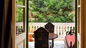 Violet | Terrace/patio