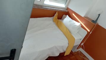 Quarto básico | Escrivaninha, Wi-Fi de cortesia