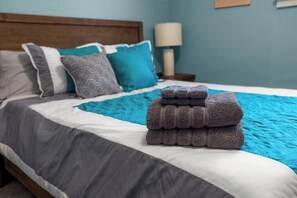 3 bedrooms, iron/ironing board, WiFi, bed sheets