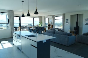 Cots/infant beds - Stargazing Tekapo Apartment (Lake Tekapo)