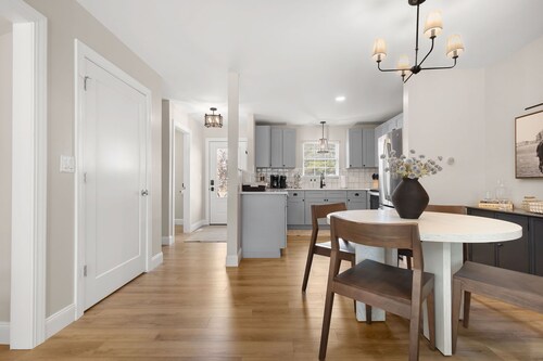 Right Where You Want to Be // Walkable 5BR Townhome Near Notre Dame