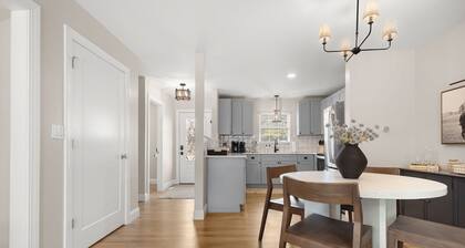 Right Where You Want to Be // Walkable 5BR Townhome Near Notre Dame