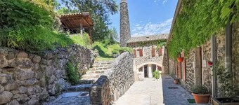 Gîte la Cascade en Bord de Rivière Avec Cascade - Domaine au Chti Ardéchois
