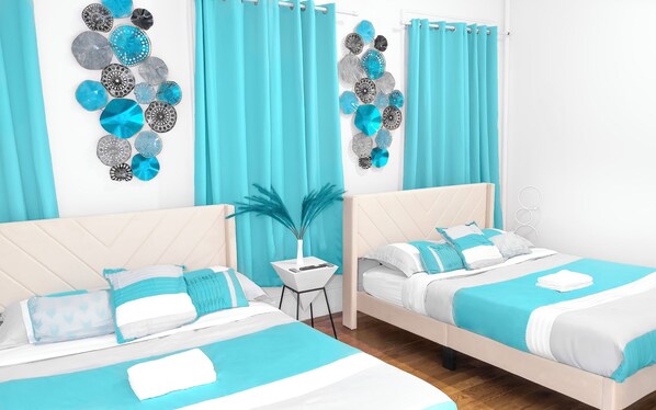 1 slaapkamer, een strijkplank/strijkijzer, wifi, beddengoed