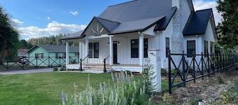 Fabulous Solar Powered Farmhouse with EV Charger