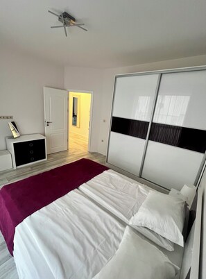 1 chambre, fer et planche à repasser, Wi-Fi, draps fournis