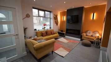 Smart TV, fireplace, offices