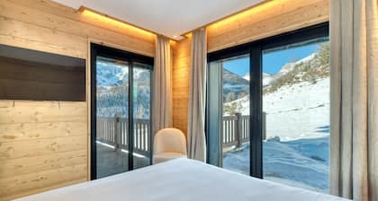 MAGNIFICENT LUXURY CHALET WITH TOP-OF-THE-RANGE AMENITIES