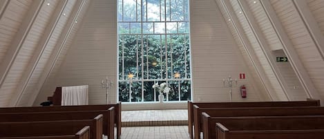 المنشأة من الداخل