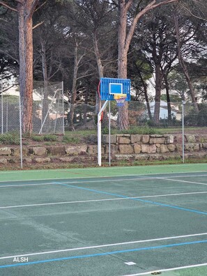Sport court - Apartment 6 pers in Saint Raphael with swimming pool (Saint-Raphaël)